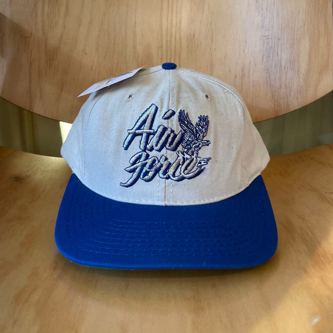 [나이트웍스 빈티지] NIGHTWAKS VINTAGE _Vintage 1984 Air Force Hat By The Game Cap / Beige &amp; Blue